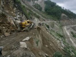 Badrinath Highway Closed