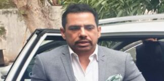 ROBERT VADRA