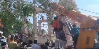 PARBHANI TEMPLE ACCIDENT