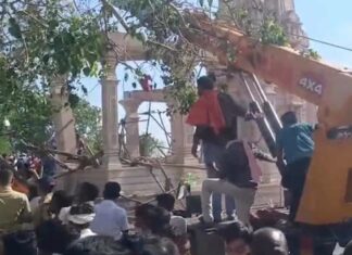PARBHANI TEMPLE ACCIDENT
