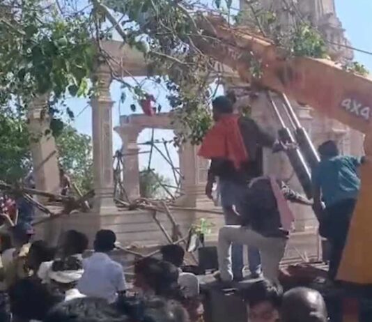 PARBHANI TEMPLE ACCIDENT