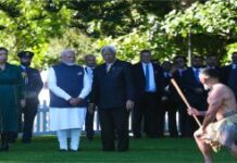 PM Modi NZ Visit: न्यूजीलैंड दौरे पर पीएम मोदी का पोविरी परंपरा से भव्य स्वागत PM Modi NZ Visit