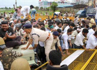 Bhopal farmers protest