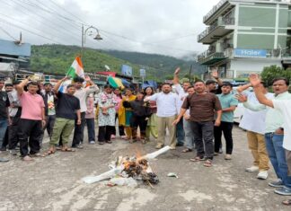 Uttarakhand Protest : उत्तराखंड में भी पेपरलीक को लेकर प्रदर्शन, केंद्रीय शिक्षा मंत्री के इस्तीफे की मांग तेज Uttarakhand Protest