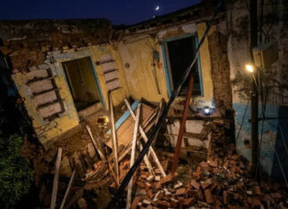 Pratapgarh house collapse